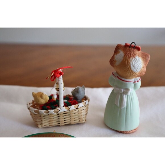 Lot Of 5 Hallmark Cat Kitty Feline Ornaments Picture Frame Sail Boat Basket - Picture 9 of 15